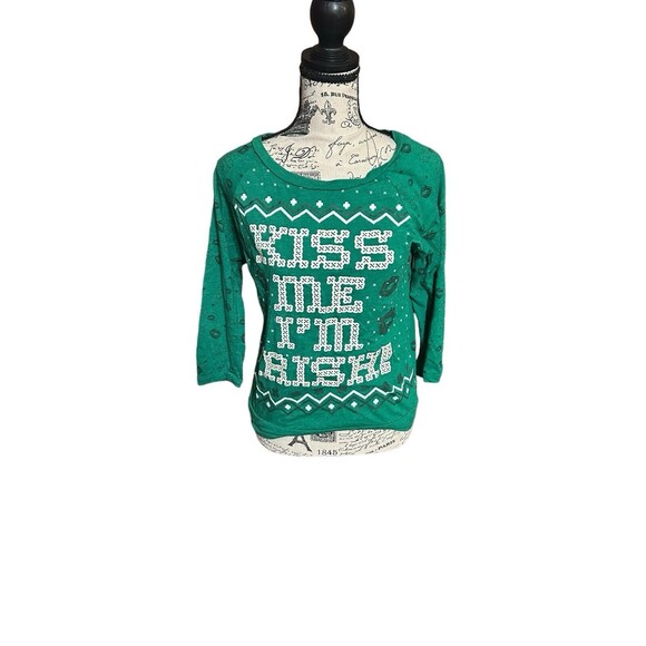 Women’s Small Kiss Me I'm Irish Tee 3/4 Length Sleeves Top St Patrick’s Day - Picture 1 of 3